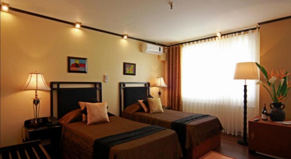 Manila Manor Hotel Main image